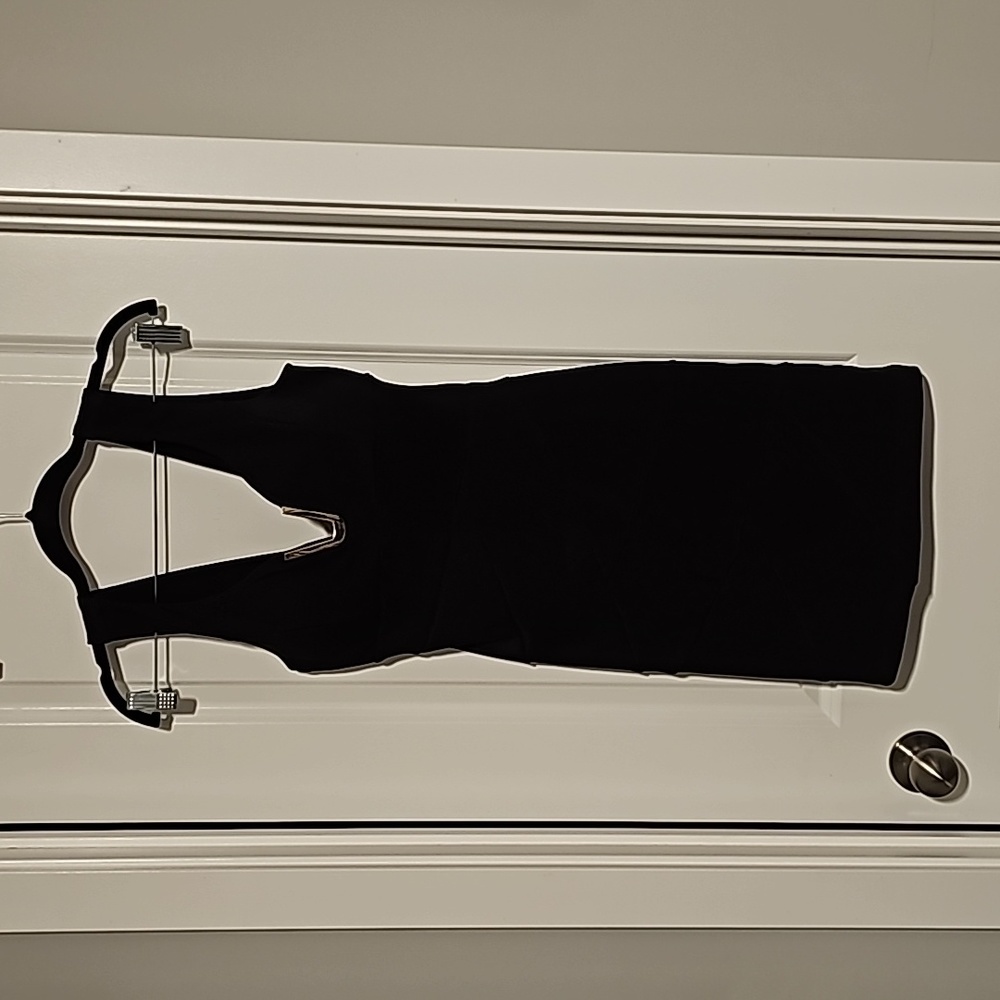 Windsor Perfect Little Black Dress Body Contour Built in Bra Size M Worn Once